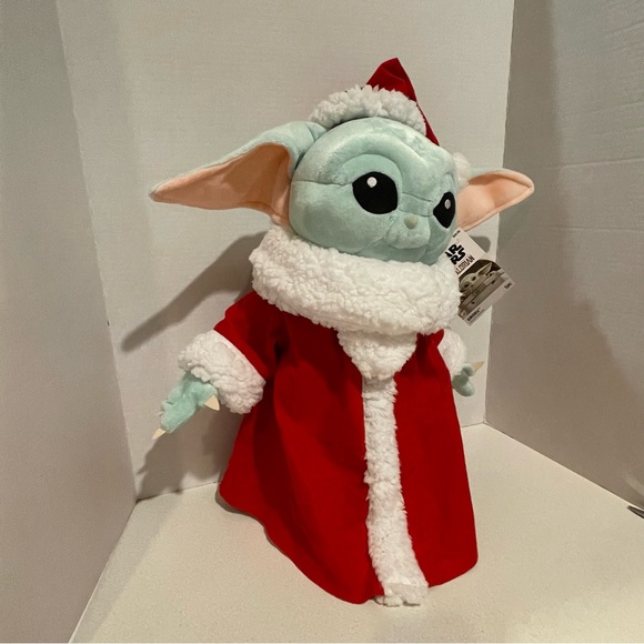 HTF Disney Baby Yoda Plush Star Wars Mandalorian Grogu Holiday Greeter 2022 - Picture 7 of 13
